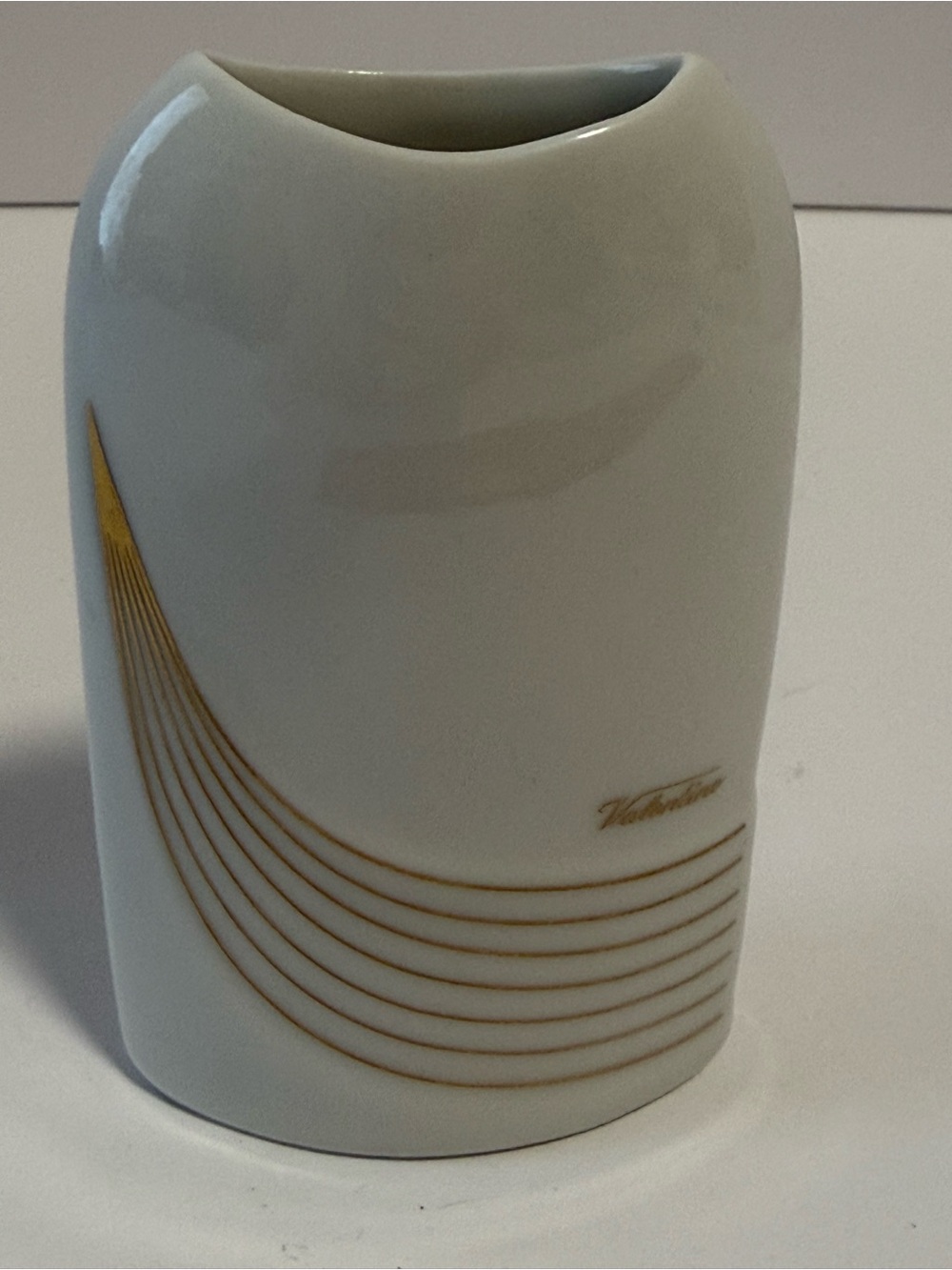 Vintage German Porcelain Valentino Gold Line Bud Vase - Vohenstrauss Seltmann⁠